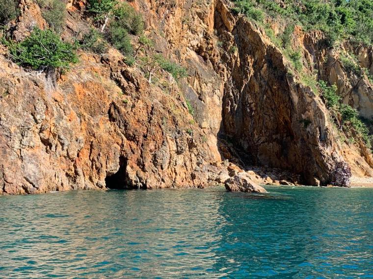 52700604_393525237876612_4632598875616575488_n